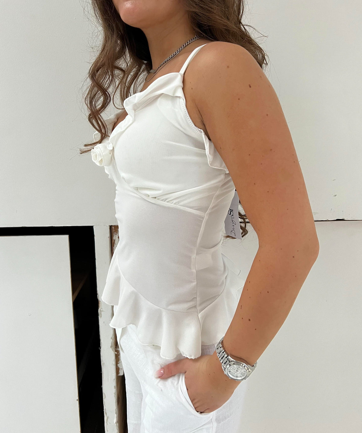 Dalcon asymmetric top - White