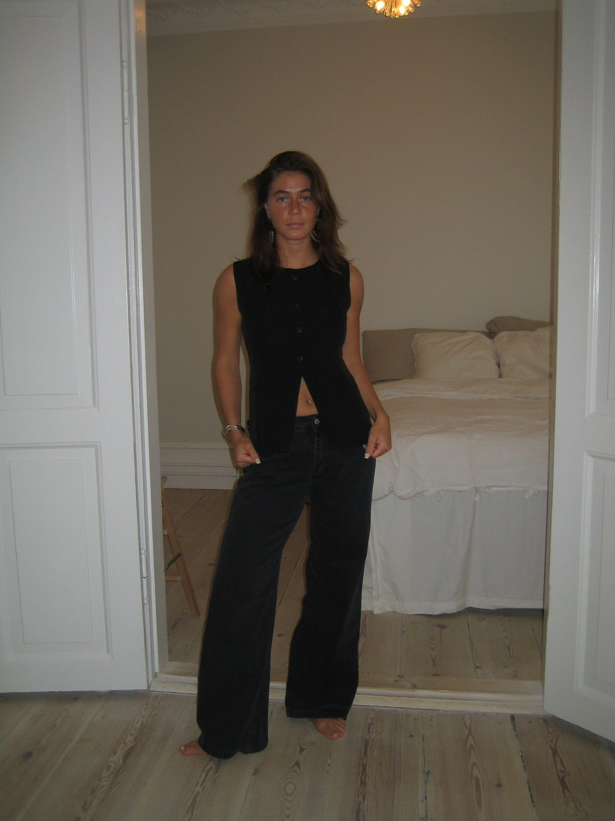 Annika vest with buttons - Black