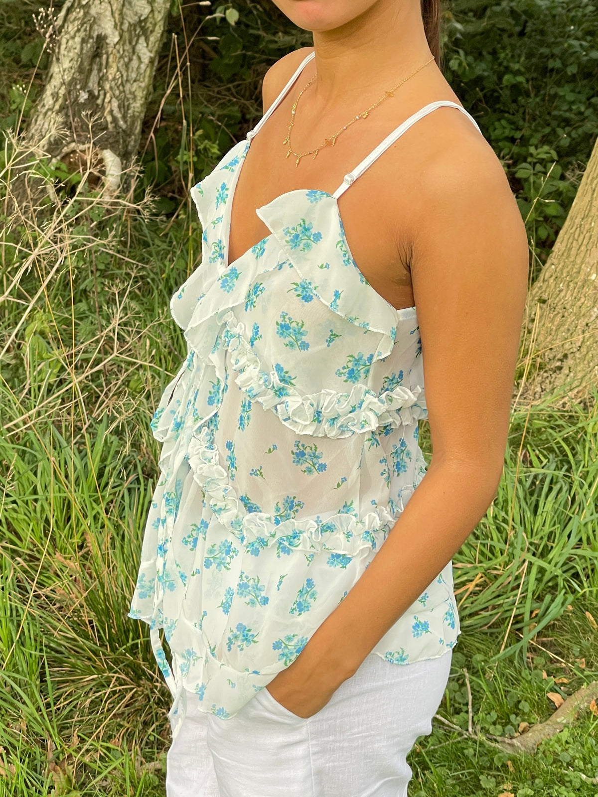 Celina top with flowers - White/blue