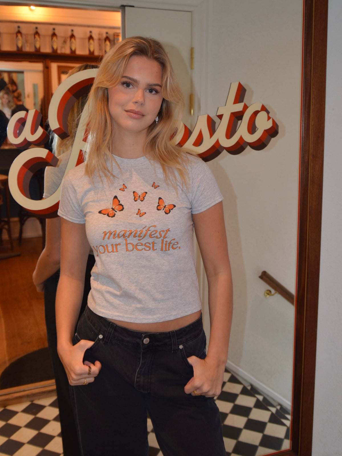 "Manifest your best life" baby tee - Grey