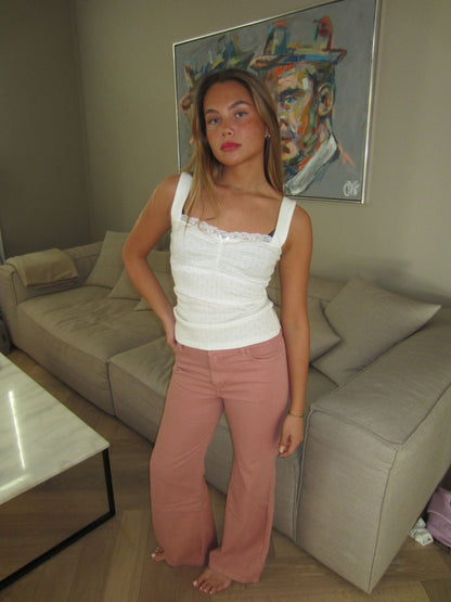 Thilda top with lace details - White