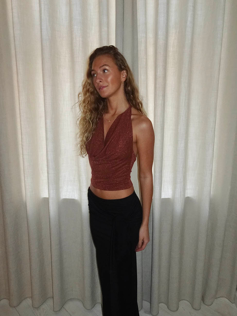 Martha halterneck top with glitter – Brown