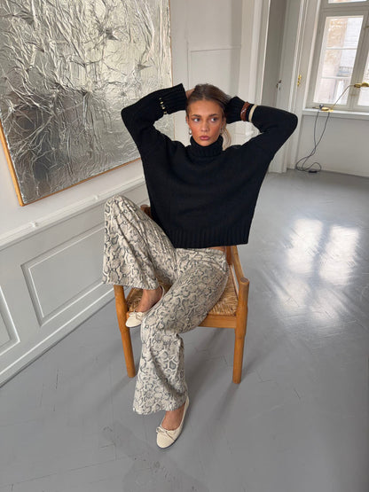 Valdamara oversized turtleneck - Black