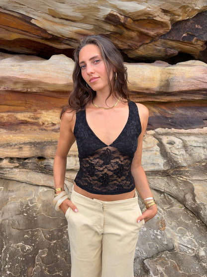 Yana top with lace - Black
