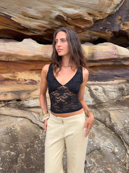 Yana top with lace - Black