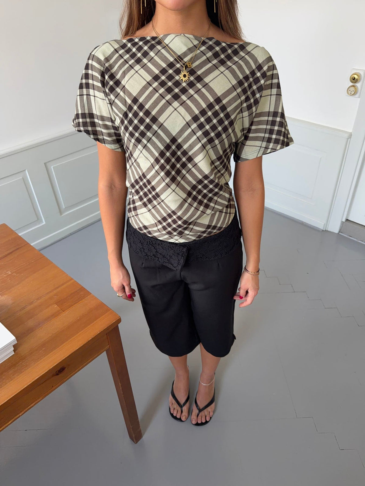 Ea checkered top with open back - Brown/green
