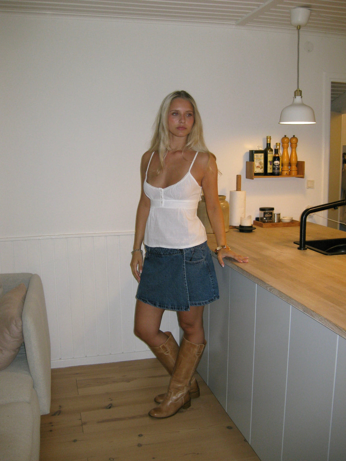 Reena top with ties – White