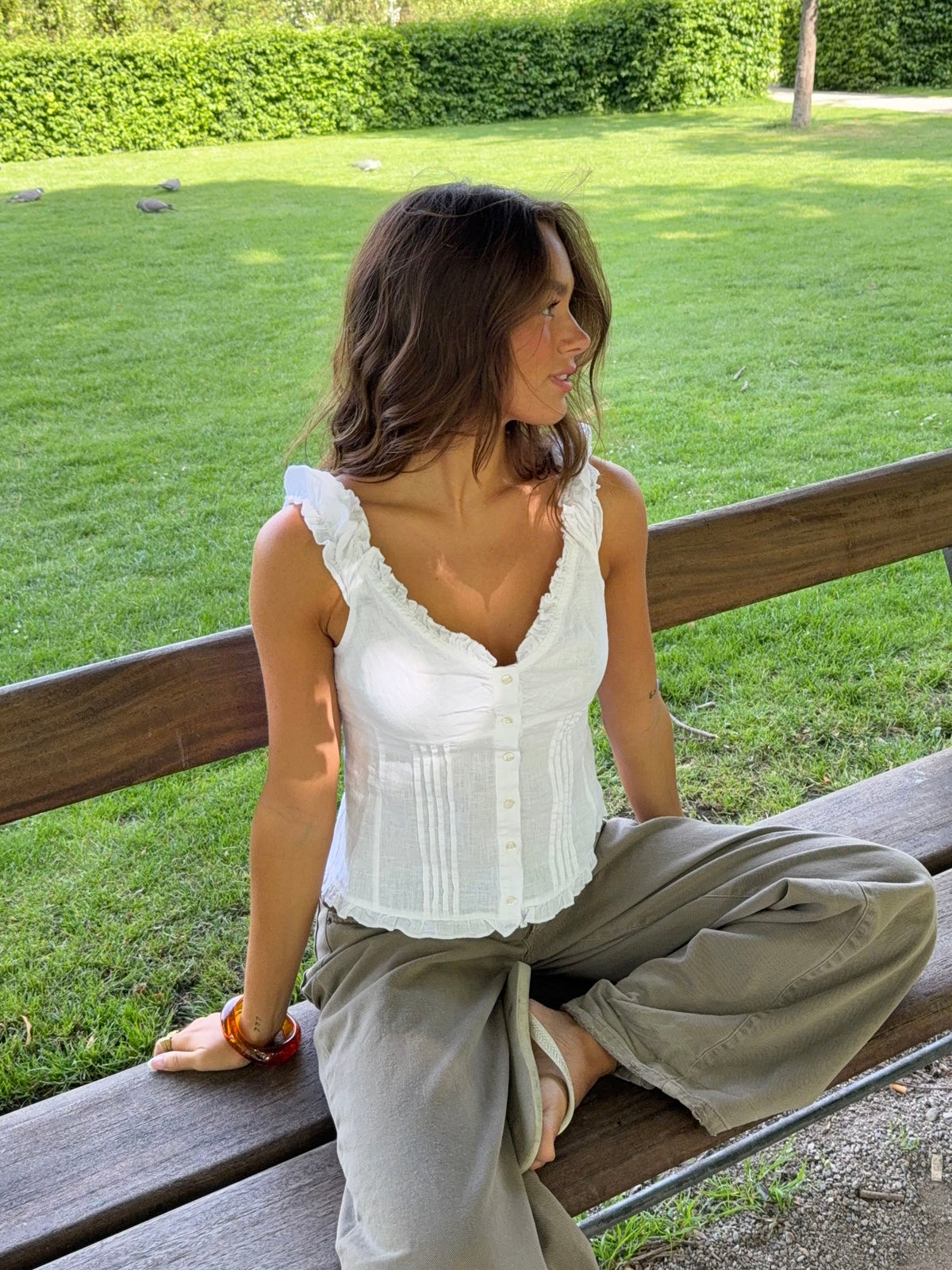 Serafina top with details – White