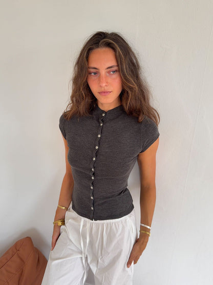 Leonie t-shirt with buttons - Grey