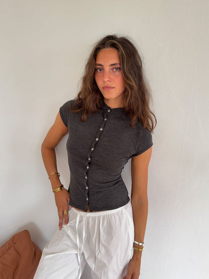 Leonie t-shirt with buttons - Grey